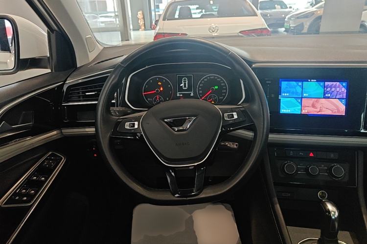 Used Jetta VS7 2023 280TSI Automatic Trend Edition Steering Wheel