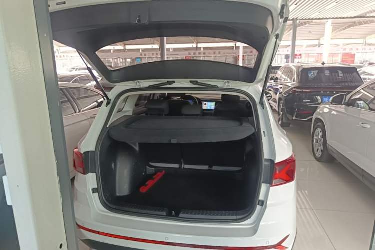 Used Jetta VS7 2023 280TSI Automatic Trend Edition Trunk