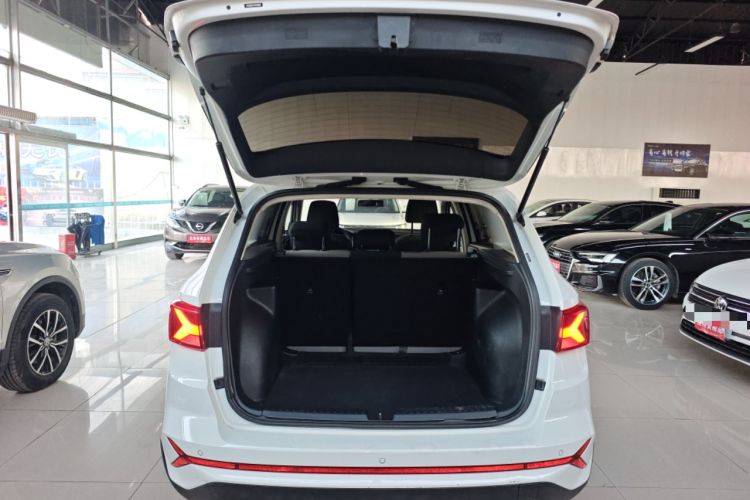 Used Jetta VS7 2023 280TSI Automatic Trend Edition Trunk