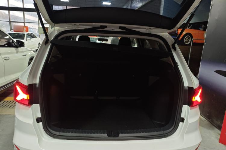 Used Jetta VS7 2023 280TSI Automatic Trend Edition Trunk