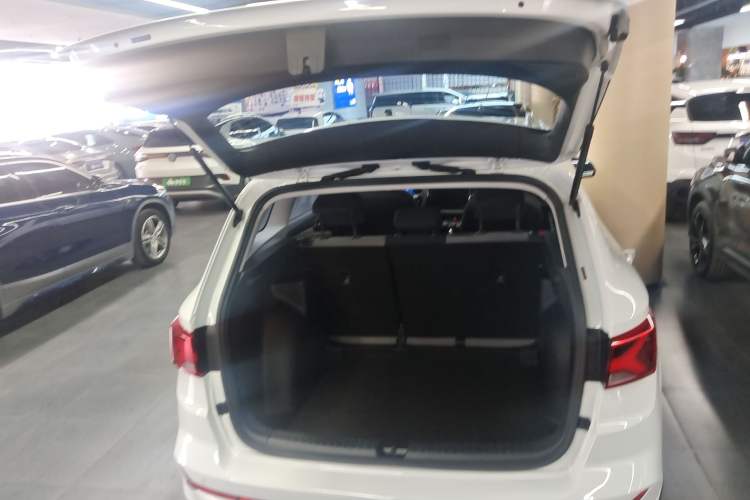 Used Jetta VS7 2023 280TSI Automatic Trend Edition Trunk