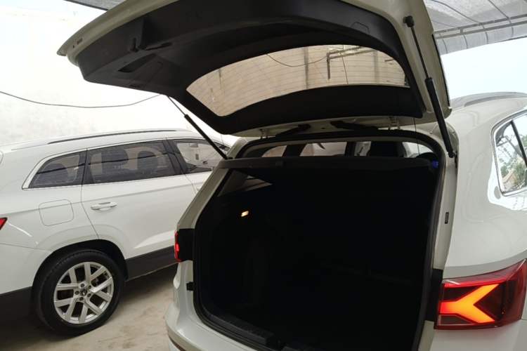 Used Jetta VS7 2023 280TSI Automatic Trend Edition Trunk