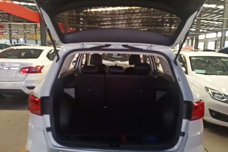 Used Jetta VS7 2023 280TSI Automatic Trend Edition Trunk