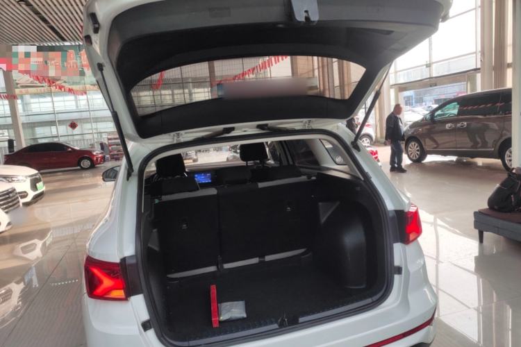 Used Jetta VS7 2023 280TSI Automatic Trend Edition Trunk