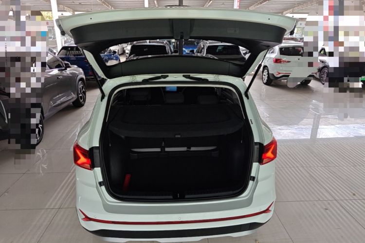 Used Jetta VS7 2023 280TSI Automatic Trend Edition Trunk