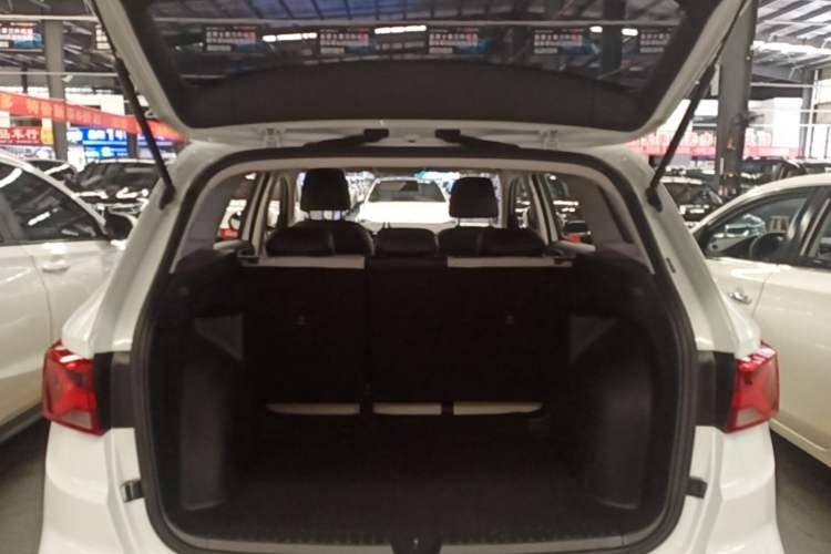 Used Jetta VS7 2023 280TSI Automatic Trend Edition Trunk