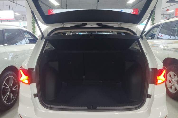 Used Jetta VS7 2023 280TSI Automatic High-Gloss Glory Edition Trunk