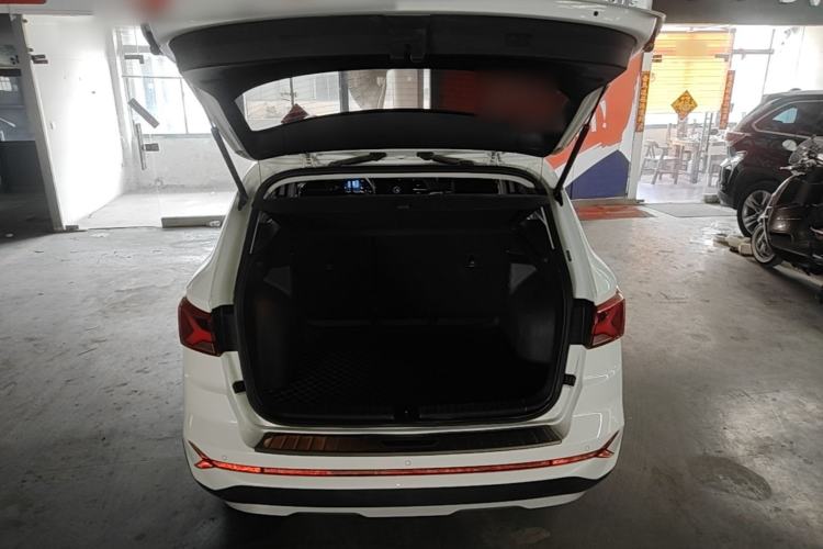 Used Jetta VS7 2023 280TSI Automatic Trend Edition Trunk