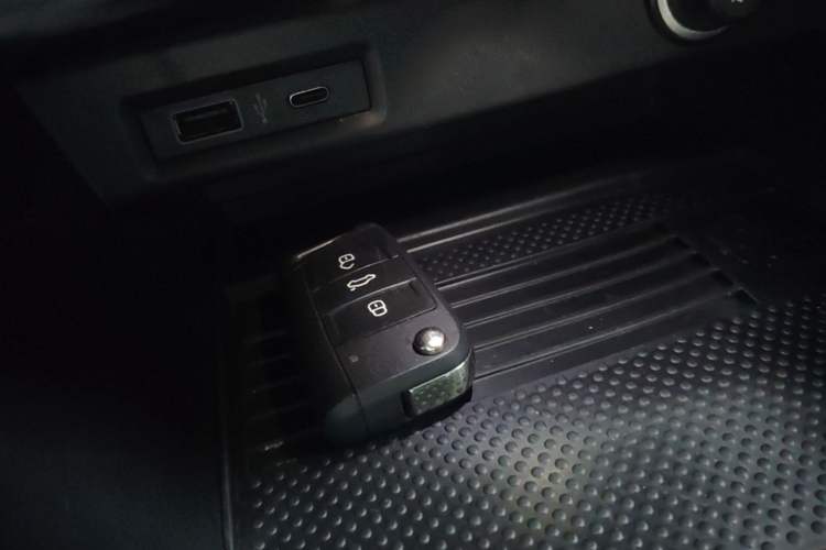 Used Jetta VS7 2023 280TSI Automatic High-Gloss Glory Edition Vehicle Key
