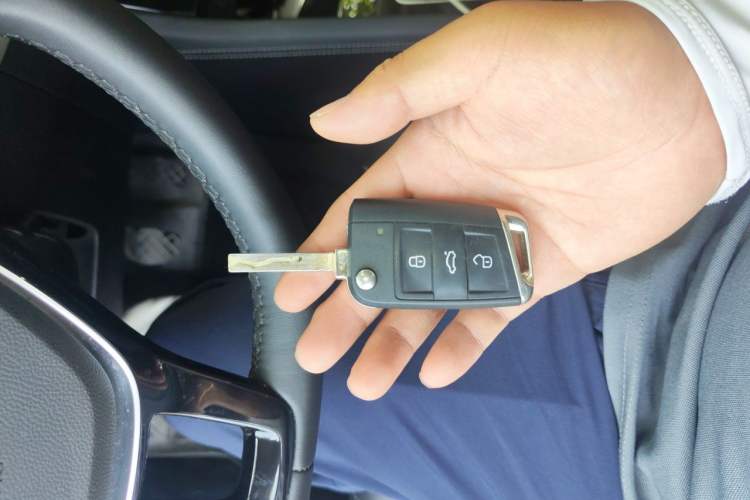 Used Jetta VS7 2023 280TSI Manual Entry-Level Model Vehicle Key