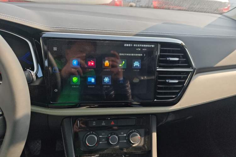 Used Jetta VS7 2024 Kaili Jiangshan 280TSI Automatic Glory Edition Audio And AC Panel