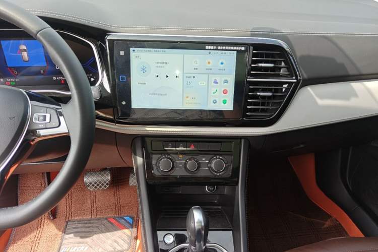 Used Jetta VS7 2024 280TSI Automatic Glory Edition Audio And AC Panel