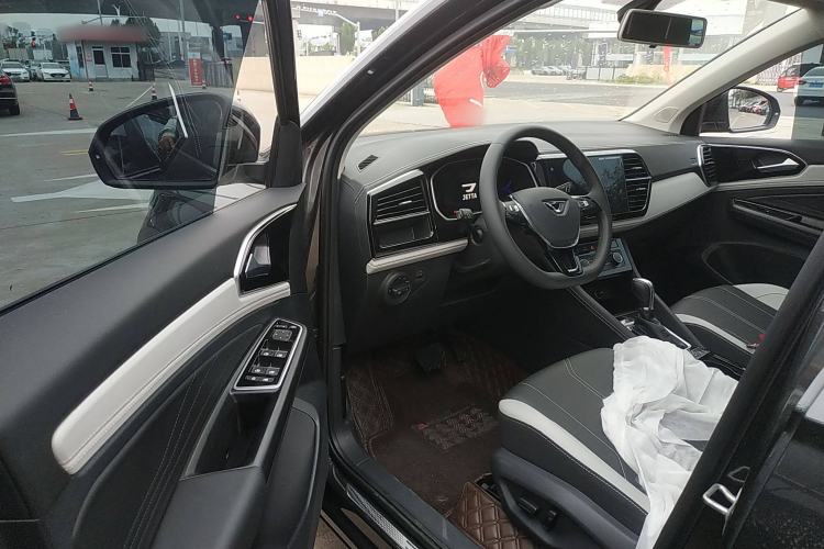 Used Jetta VS7 2024 280TSI Automatic Glory Edition Driver Seat