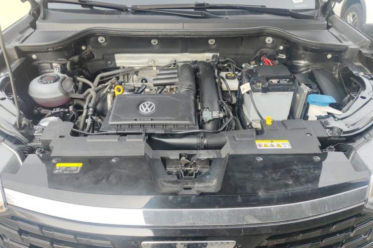 Used Jetta VS7 2024 280TSI Automatic Enjoyment Edition Engine Bay