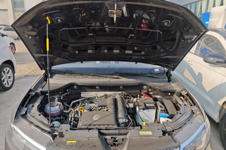 Used Jetta VS7 2024 280TSI Automatic Enjoyment Edition Engine Bay
