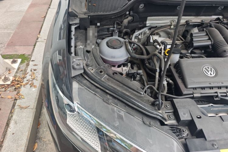 Used Jetta VS7 2024 Kaili Jiangshan 280TSI Automatic Glory Edition Engine Bay Right