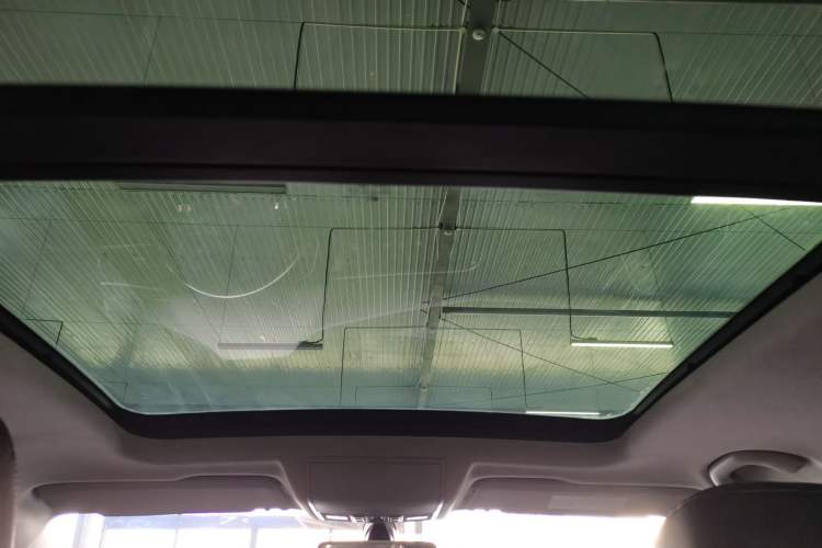Used Jetta VS7 2024 280TSI Automatic Glory Edition Headliner