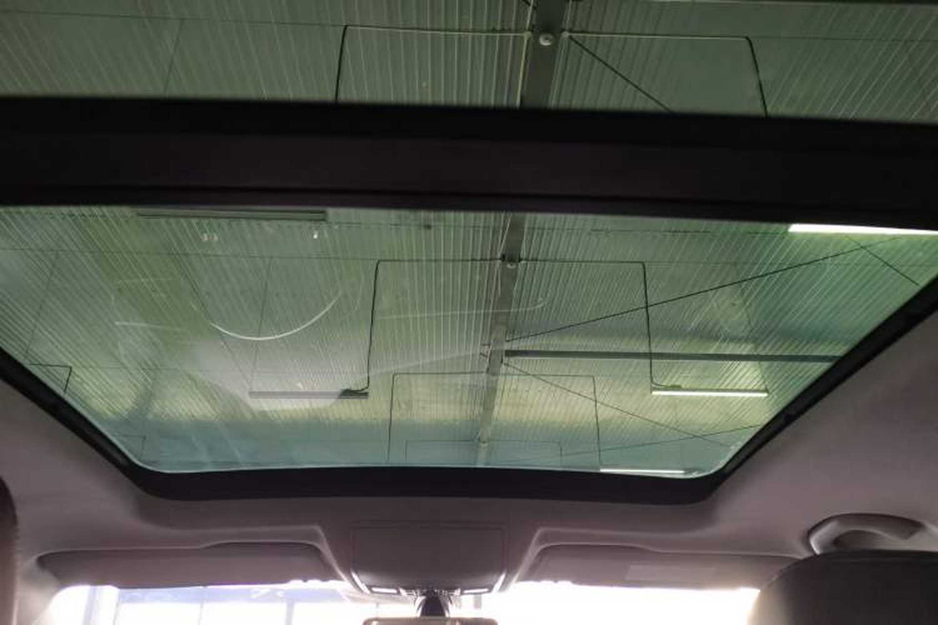 Used Jetta VS7 2024 280TSI Automatic Glory Edition Headliner