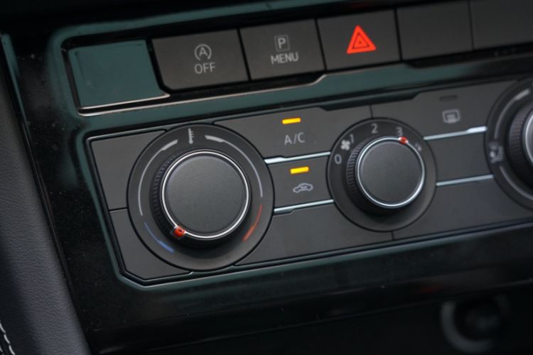 Used Jetta VS7 2024 280TSI Automatic Glory Edition Interior 5