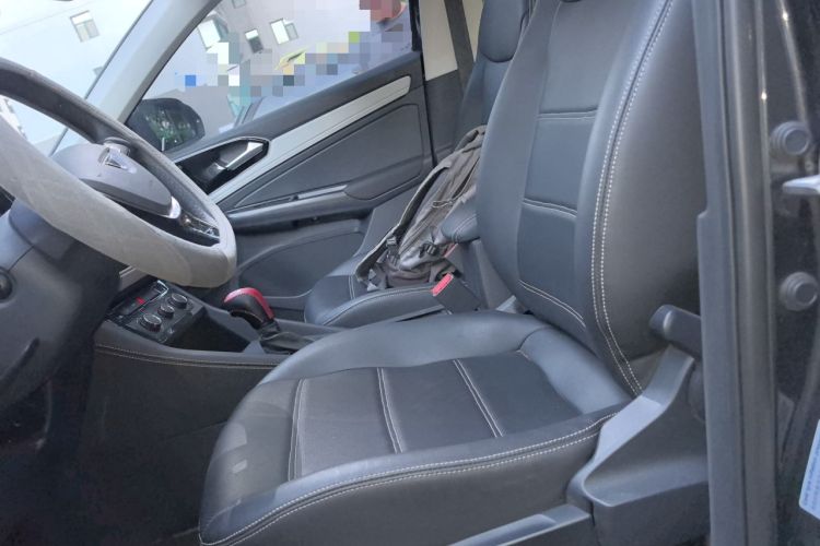 Used Jetta VS7 2024 280TSI Automatic Pioneer Edition Left Front Seat