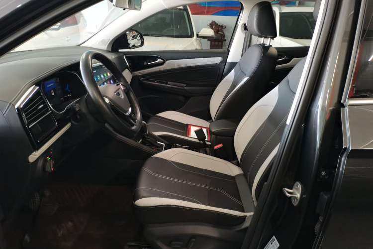 Used Jetta VS7 2024 280TSI Automatic Glory Edition Left Front Seat