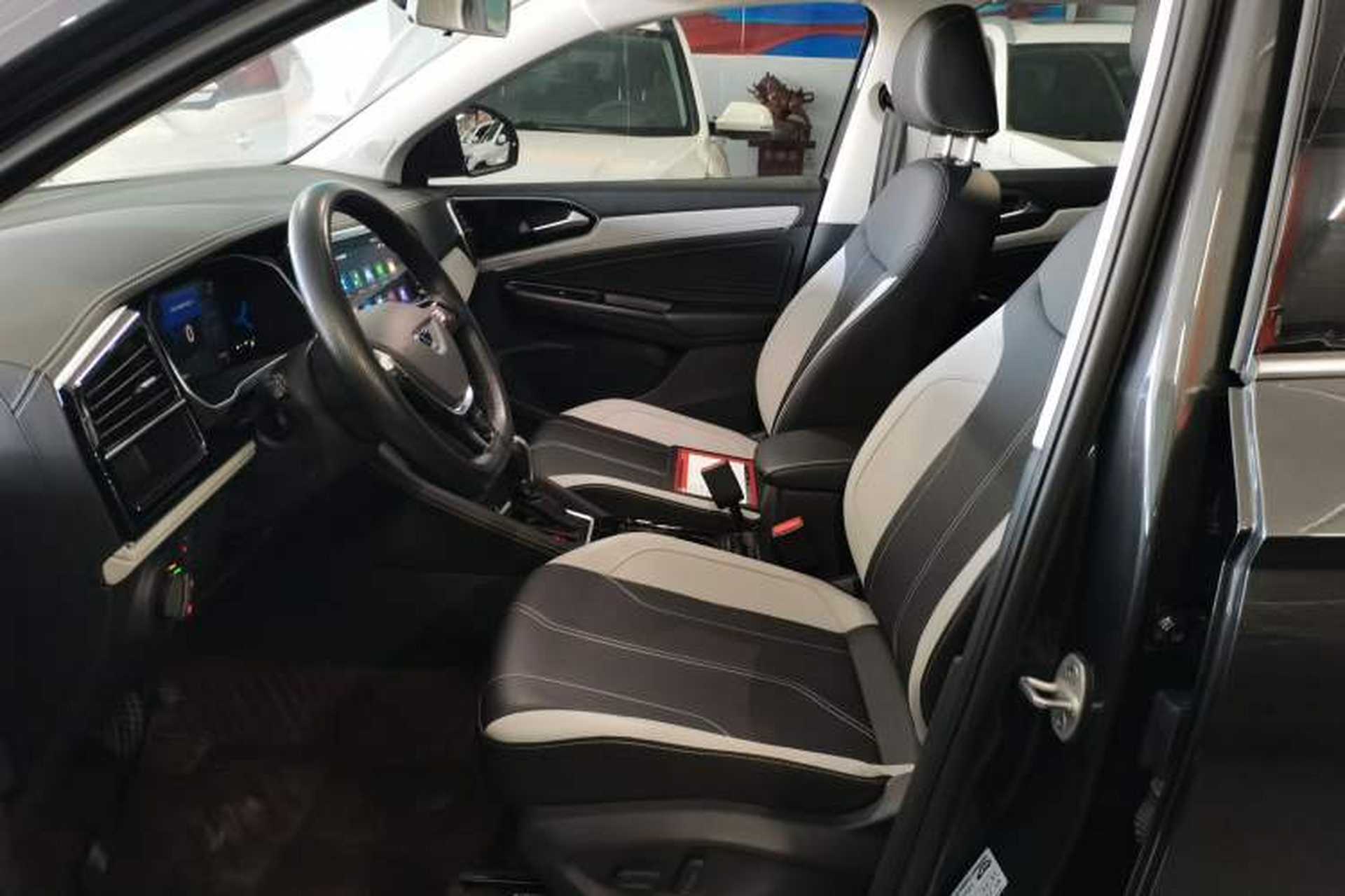 Used Jetta VS7 2024 280TSI Automatic Glory Edition Left Front Seat