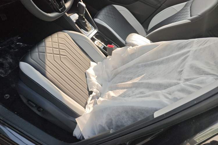Used Jetta VS7 2024 Kaili Jiangshan 280TSI Automatic Glory Edition Left Front Seat