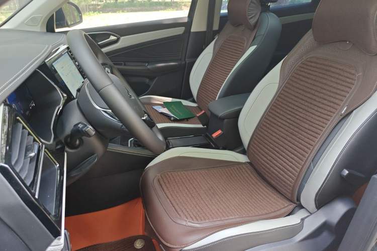 Used Jetta VS7 2024 280TSI Automatic Glory Edition Left Front Seat