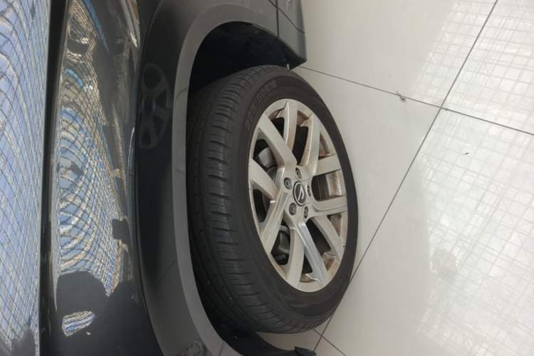 Used Jetta VS7 2024 280TSI Automatic Enjoyment Edition Left Front Wheel Hub