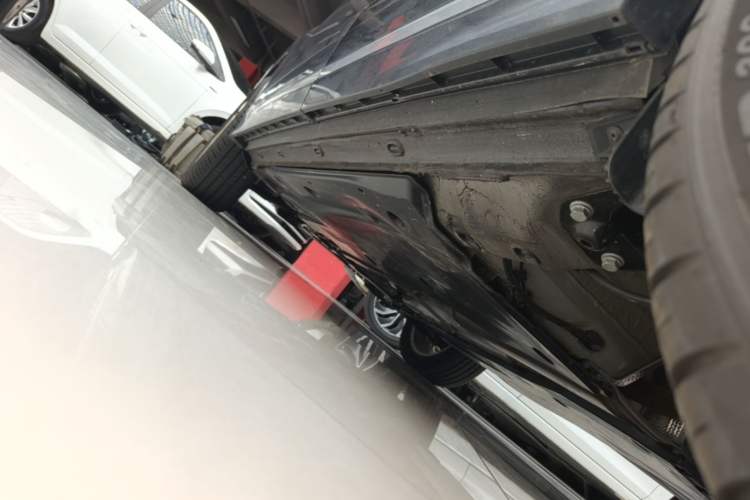 Used Jetta VS7 2024 280TSI Automatic Enjoyment Edition Left Side Sill