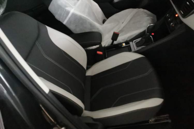 Used Jetta VS7 2024 280TSI Automatic Glory Edition Right Front Seat