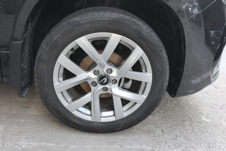 Used Jetta VS7 2024 280TSI Automatic Pioneer Edition Right Front Wheel Hub