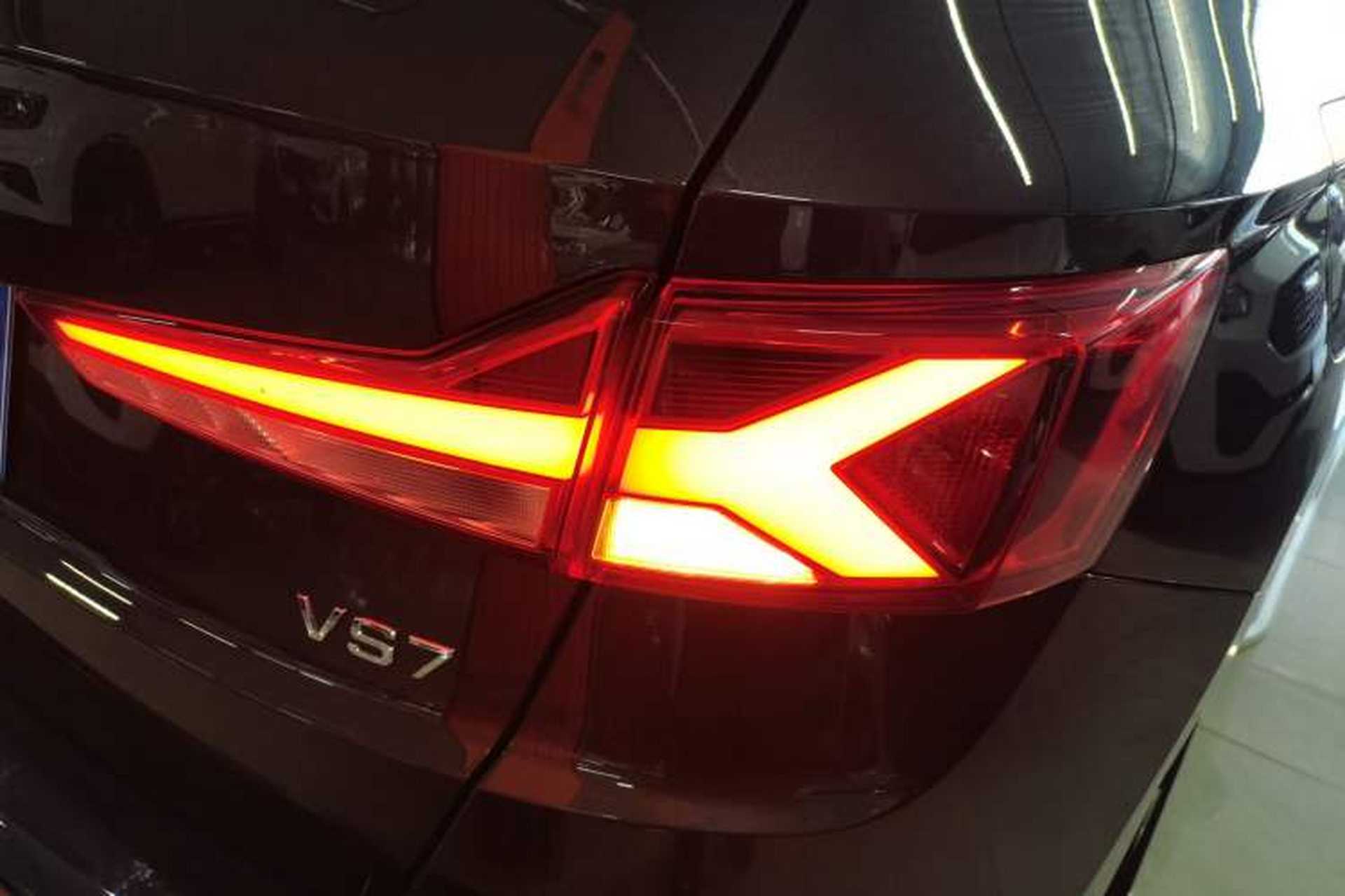 Used Jetta VS7 2024 280TSI Automatic Glory Edition Right Rear Taillight