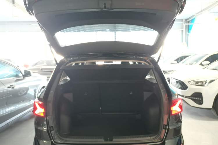 Used Jetta VS7 2024 280TSI Automatic Glory Edition Trunk