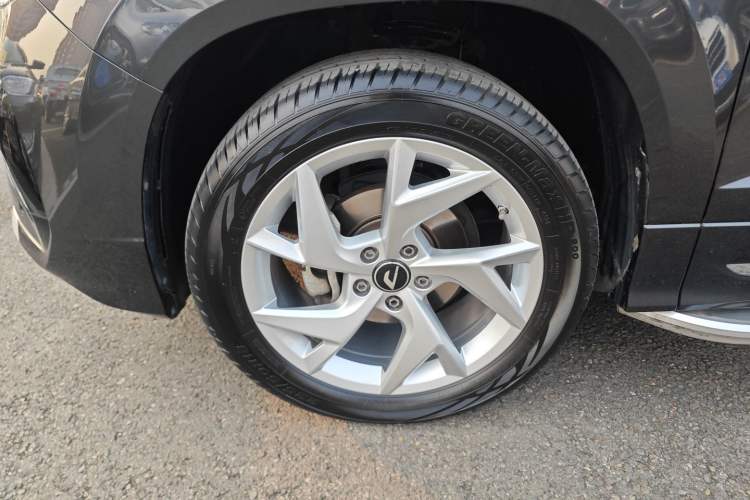 Used Jetta VS7 2024 280TSI Automatic Glory Edition Left Front Wheel Hub