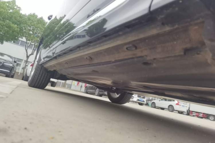 Used Jetta VS7 2024 280TSI Automatic Pioneer Edition Right Side Sill