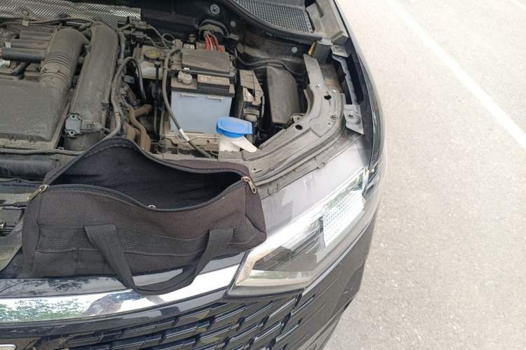 Used Jetta VS7 2024 280TSI Automatic Flagship Edition Engine Bay Left