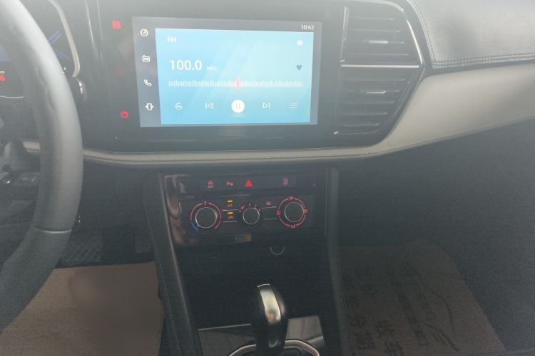 Used Jetta VS7 2024 280TSI Automatic Pioneer Edition Audio And AC Panel