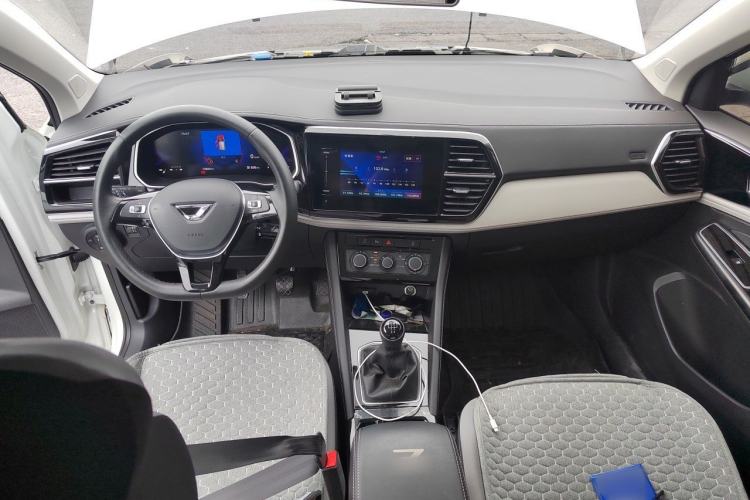 Used Jetta VS7 2024 5th Anniversary Edition 280TSI Manual Pioneer Version Center Console