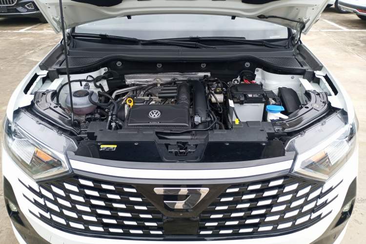 Used Jetta VS7 2024 280TSI Automatic Flagship Edition Engine Bay