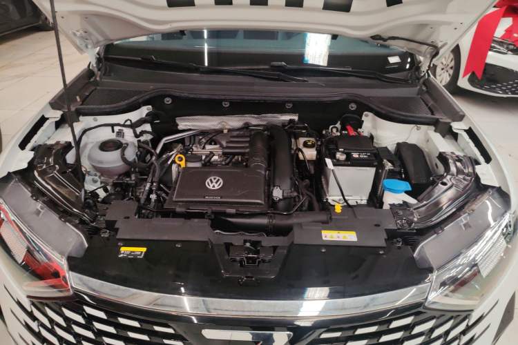 Used Jetta VS7 2024 280TSI Automatic Pioneer Edition Engine Bay