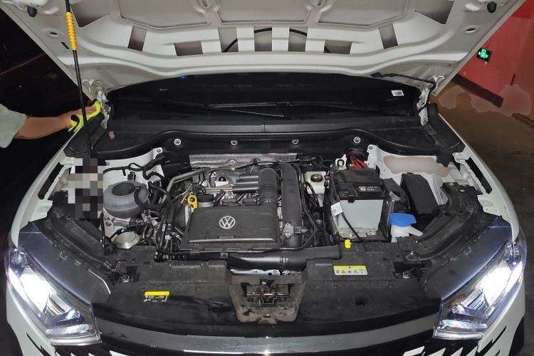 Used Jetta VS7 2024 280TSI Automatic Glory Edition Engine Bay