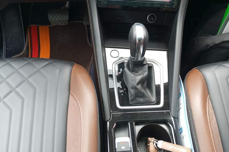 Used Jetta VS7 2024 280TSI Automatic Flagship Edition Gear Lever