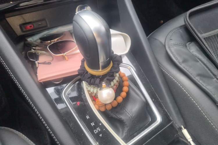 Used Jetta VS7 2024 280TSI Automatic Enjoyment Edition Gear Lever