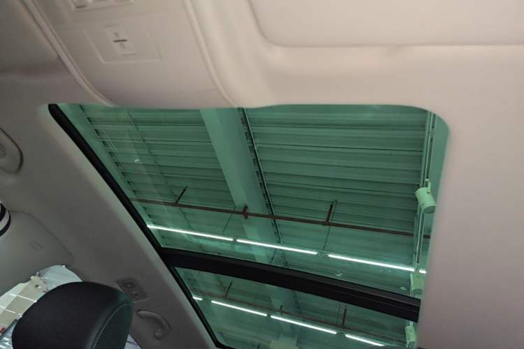 Used Jetta VS7 2024 280TSI Automatic Glory Edition Headliner