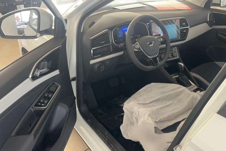 Used Jetta VS7 2024 280TSI Automatic Pioneer Edition Interior 2