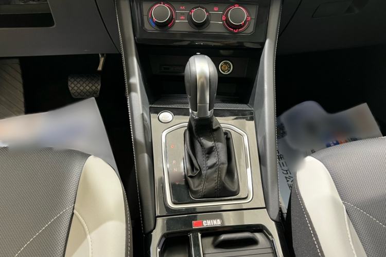 Used Jetta VS7 2024 Kaili Jiangshan 280TSI Automatic Glory Edition Interior 3