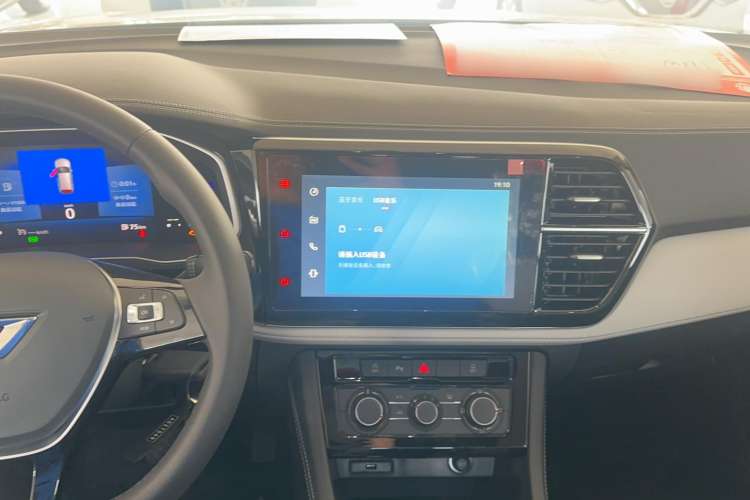 Used Jetta VS7 2024 280TSI Automatic Pioneer Edition Interior 3