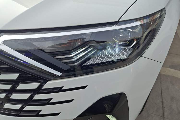 Used Jetta VS7 2024 280TSI Automatic Flagship Edition Left Front Headlight