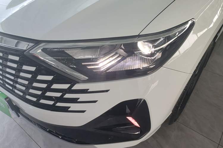 Used Jetta VS7 2024 280TSI Manual Pioneer Edition Left Front Headlight